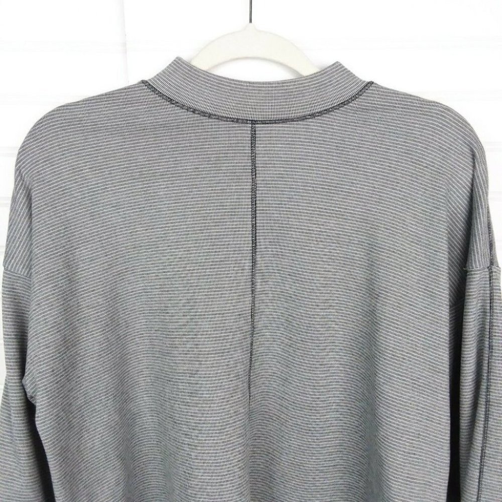 Urban Romantics Navy White Mock Neck Knit Sweater Long Sleeves Boxy Fit Sz Small - Picture 2 of 8